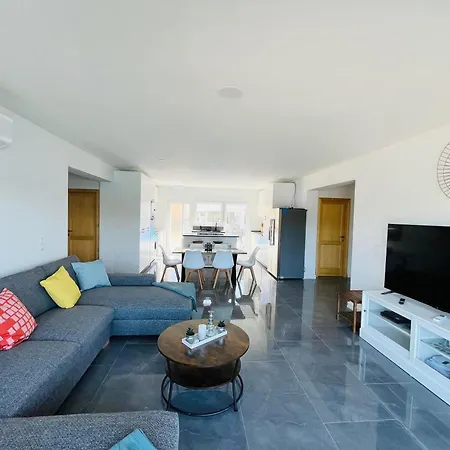 Vakantiehuis Fosa Poolfloor Mit Pool Und Meeresblick