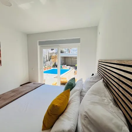 Vakantiehuis Fosa Poolfloor Mit Pool Und Meeresblick Veli Rat