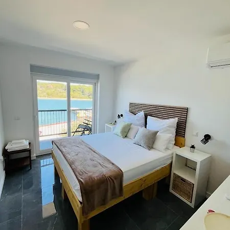 Fosa Poolfloor Mit Pool Und Meeresblick Holiday home