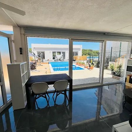 Holiday home Fosa Poolfloor Mit Pool Und Meeresblick